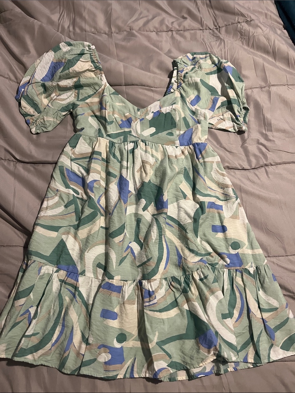 Puff Sleeve Printed Dress in Sage Green